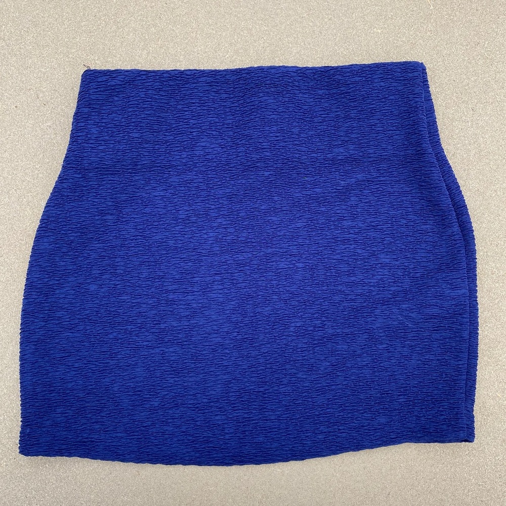 BCBG medium blue mini skirt